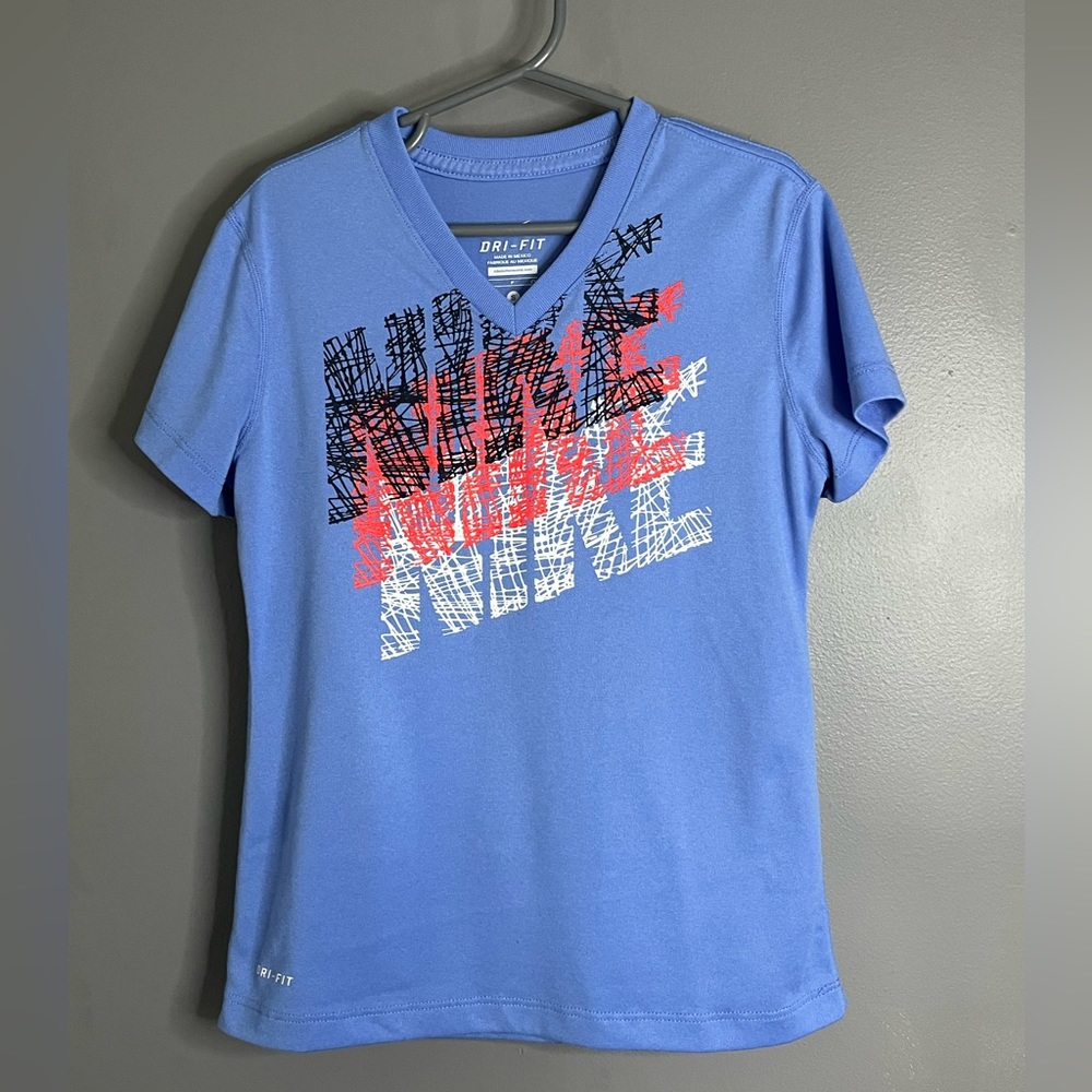 Girls Nike Tee